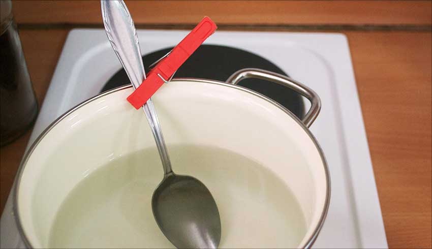 Kako da kašika ne upadne u vodu kad se kuva nešto
